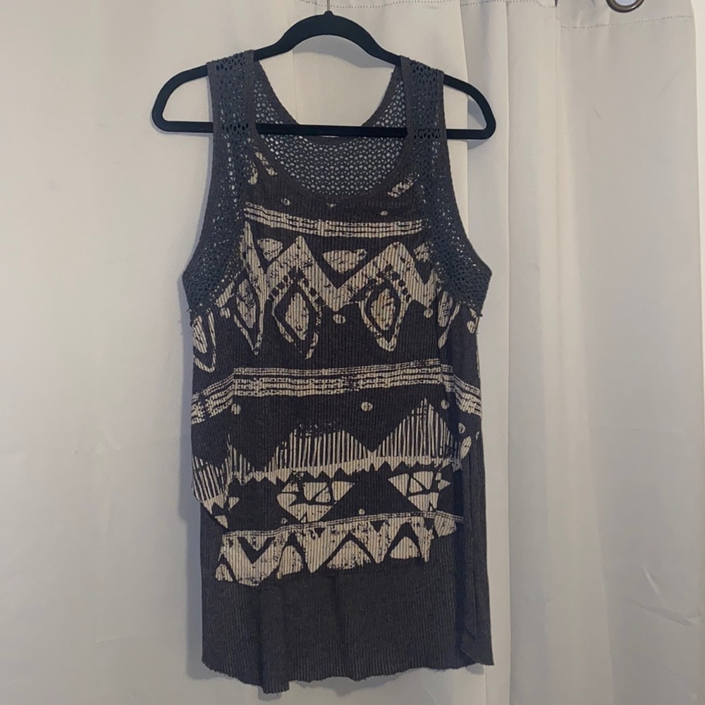 We The Free, Size Large tank